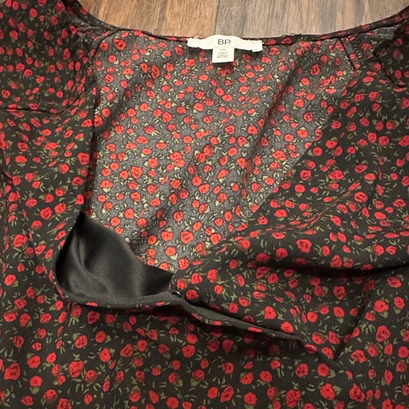 BP. Smocked Surplice Cropped Top (Plus Size) 1X - Picture 4 of 9